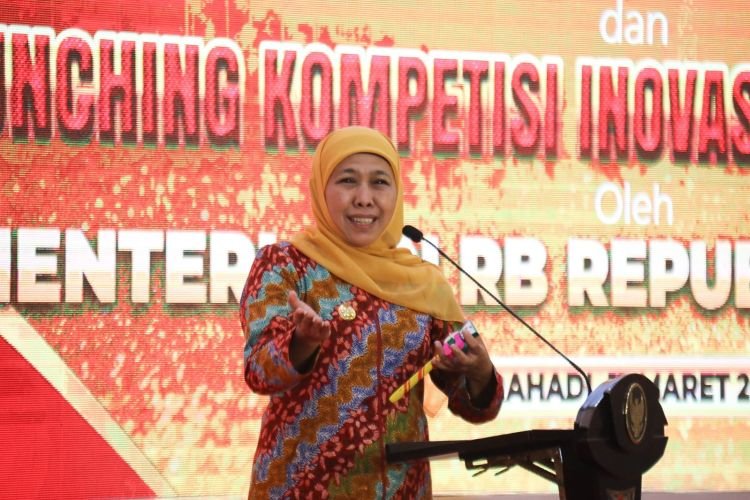 Gubernur Jatim Khofifah Indar Parawansa dalam Forum Koordinasi Pelayanan Publik Tahun 2023 (dok. Pemprov Jatim/Hadi)
