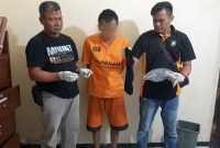 Terduga pelaku pencurian motor saat diamankan Polres Malang (dok. Hum/Polres Malang)