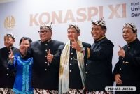 Pembukaan puncak Konvensi Nasional Pendidikan Indonesia (Konaspi) XI 2024 di Graha Unesa, Kampus 2 Lidah Wetan Surabaya, (8/10/2024)