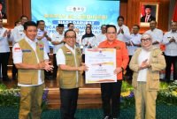 Rakor Siaga Darurat Bencana Hidrometeorologi Tahun 2024 Wilayah Provinsi Jawa Timur di Gedung Negara Grahadi, Surabaya, Selasa (17/12/2024) (Foto: dok. Pemprov Jatim)