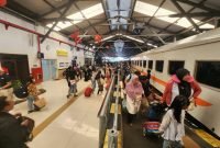 Dengan tarif promo parsial, para pelanggan dapat menikmati perjalanan dengan harga yang lebih kompetitif (dok. Hum KAI Daop 8 Surabaya)