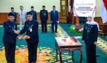 Upacara pelantikan Pejabat Pimpinan Tinggi Pratama di lingkungan Pemprov Jawa Timur di Gedung Negara Grahadi, Surabaya, Selasa (14/7/2026). (Foto: Adpim Jatim)