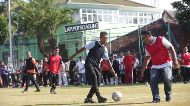 lapangan_putro_agung_surabaya